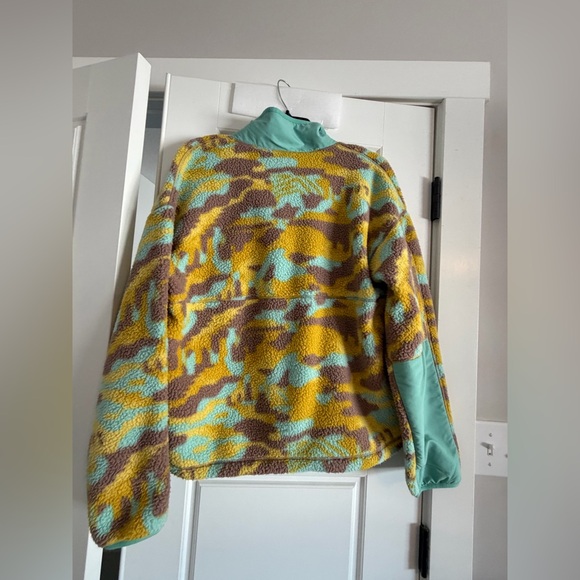 The North Face Women's Cragmont Fleece Pullover|Wasabi Dazzle Camo Print| Size:M - Picture 2 of 6